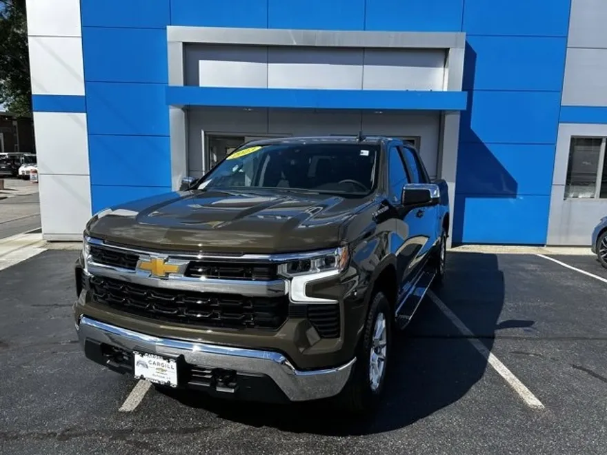 2023 Chevrolet Silverado 1500 LT photo 1
