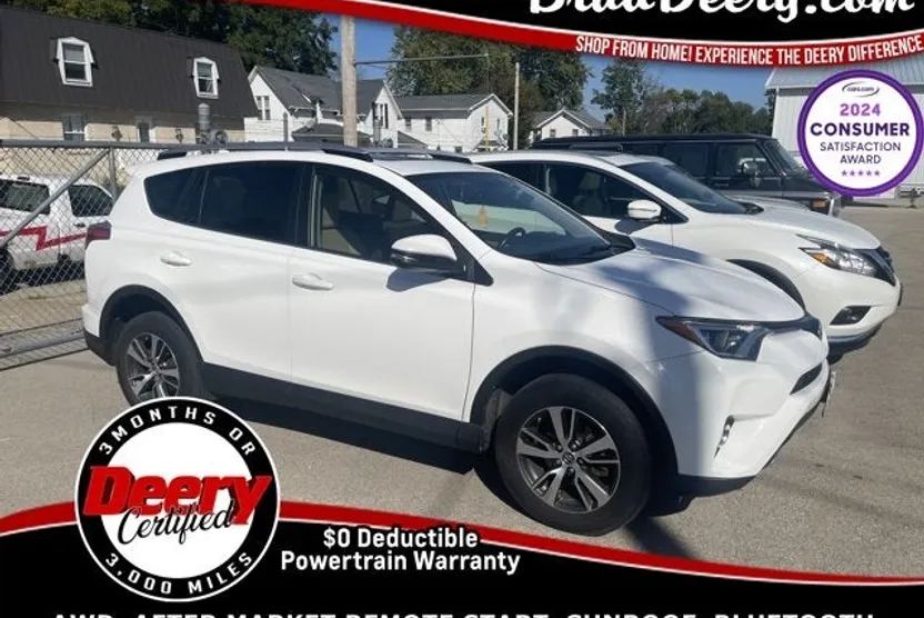 2016 Toyota RAV4 XLE photo 1