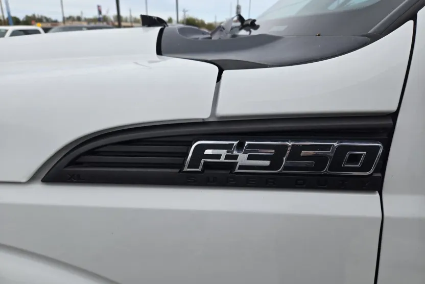 2012 Ford F-350 XL photo 1