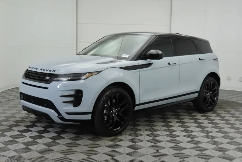 2024 Land Rover Range Rover Evoque Dynamic SE photo 1