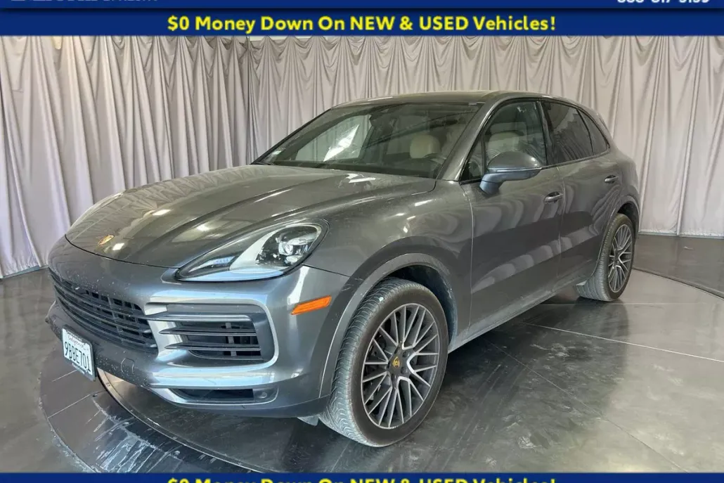 2019 Porsche Cayenne S photo 1