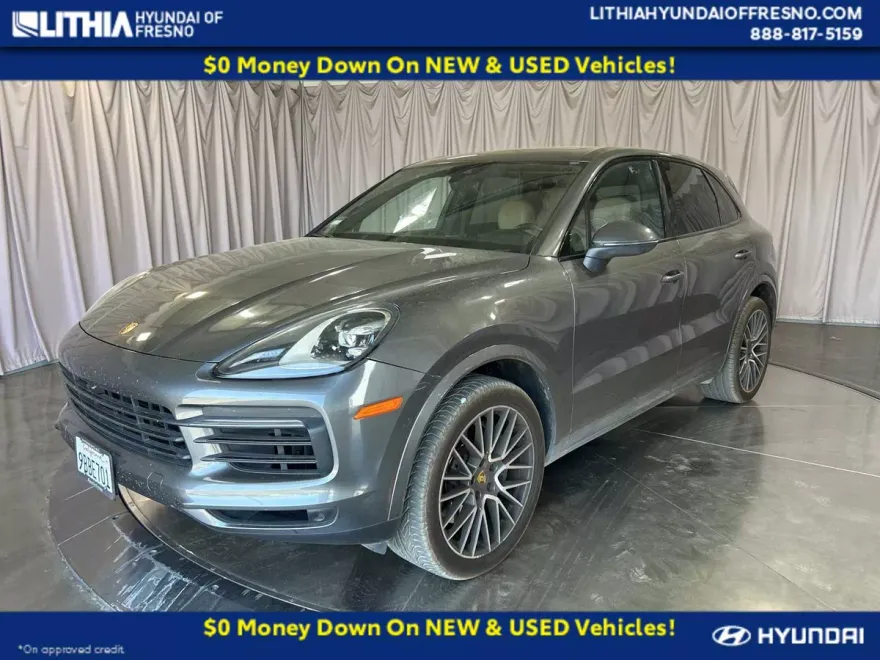 2019 Porsche Cayenne S photo 1