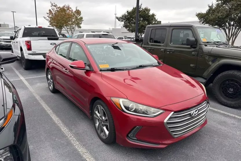 2017 Hyundai Elantra Limited photo 1