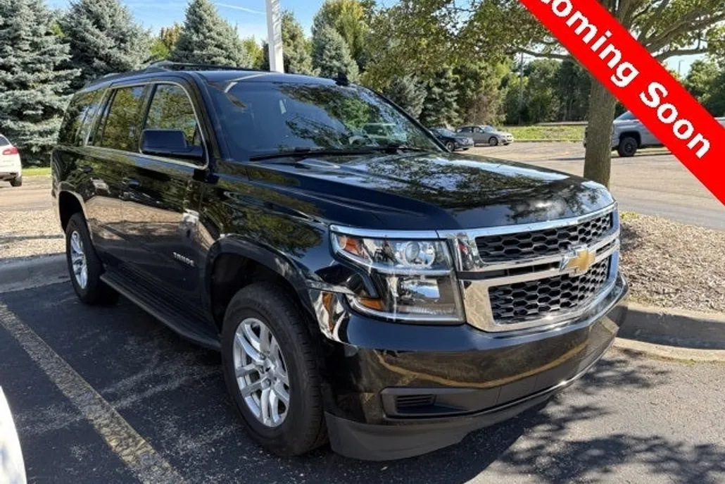 2019 Chevrolet Tahoe LT photo 1