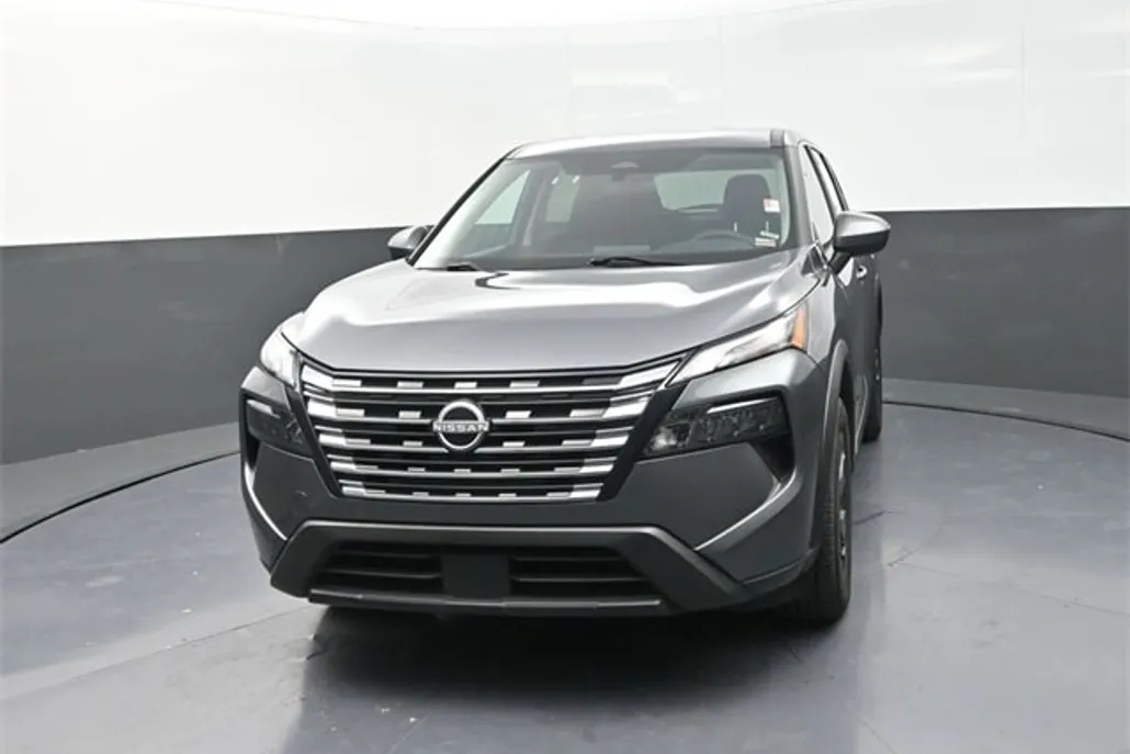 2024 Nissan Rogue SV photo 1