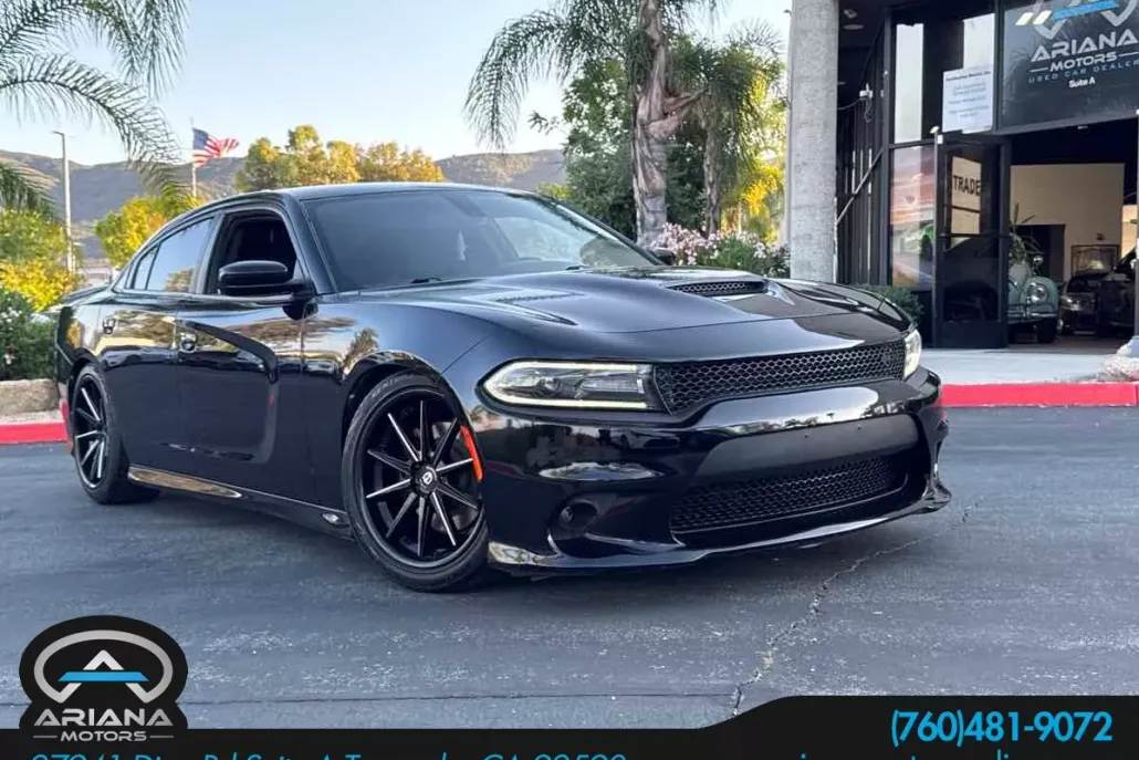2020 Dodge Charger R/T photo 1