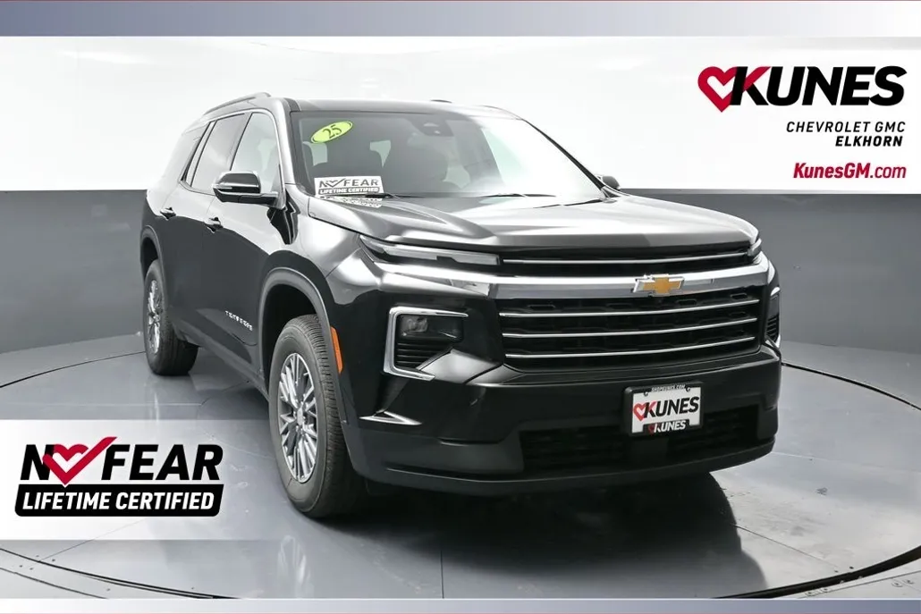 2025 Chevrolet Traverse 2LT photo 1