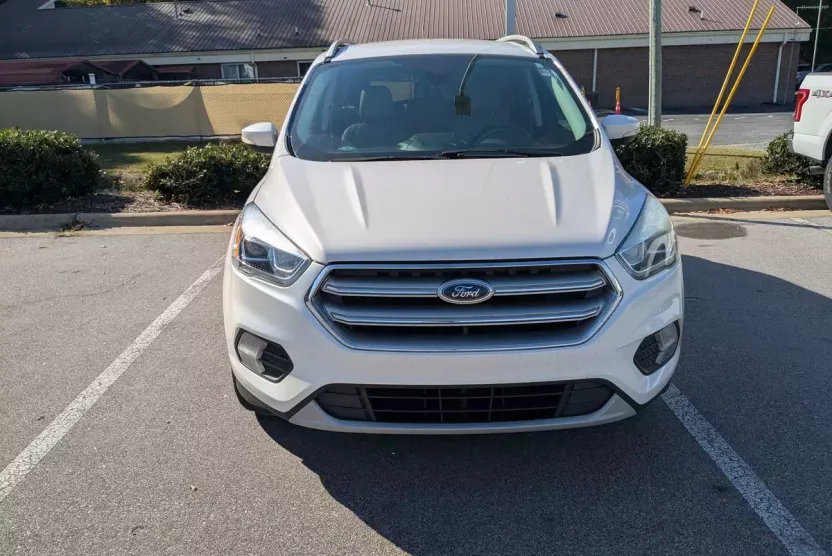 2017 Ford Escape Titanium photo 1