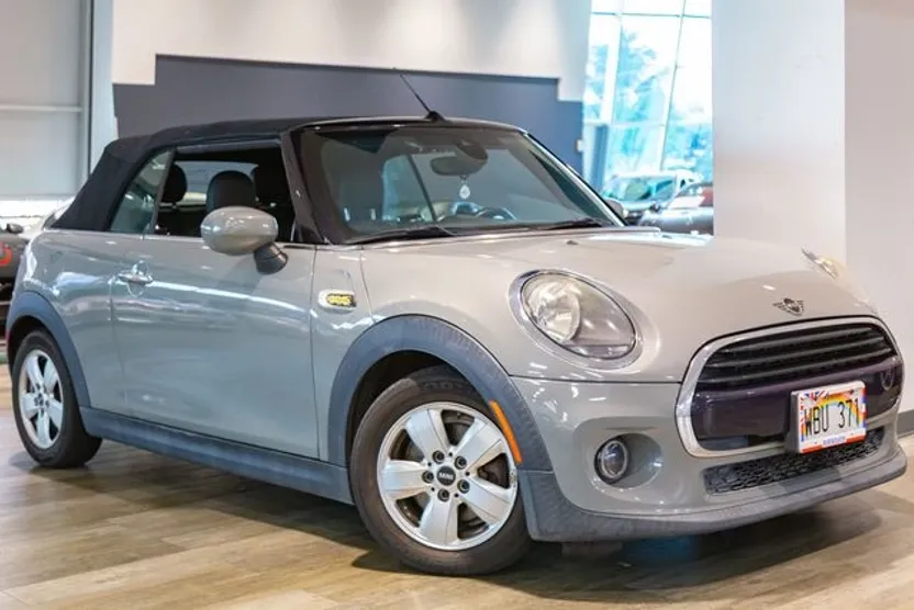 2020 Mini Cooper Convertible photo 1