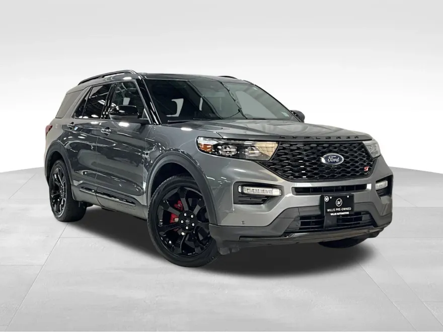 2024 Ford Explorer ST photo 1