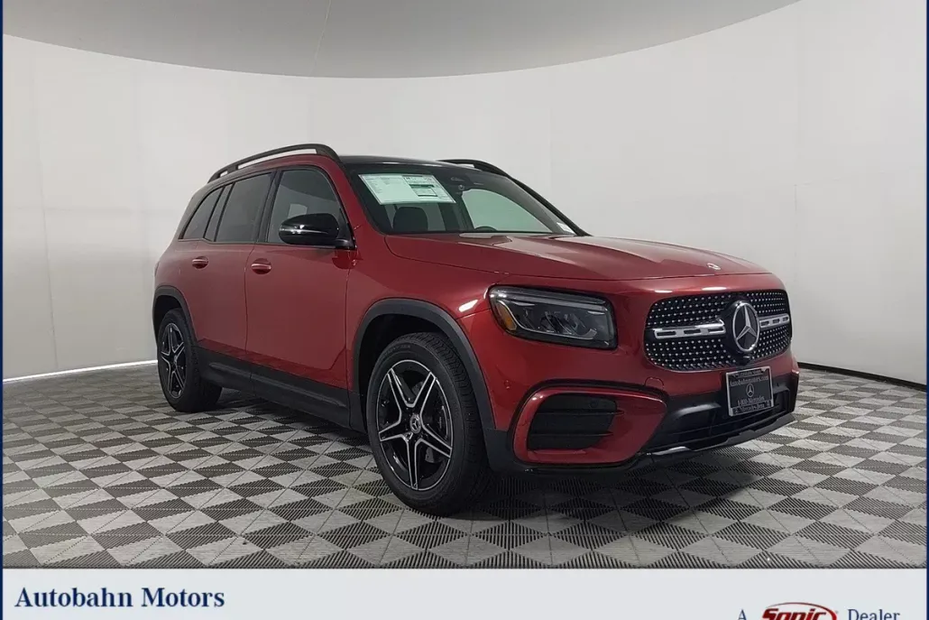 2024 Mercedes Benz GLB 250 photo 1