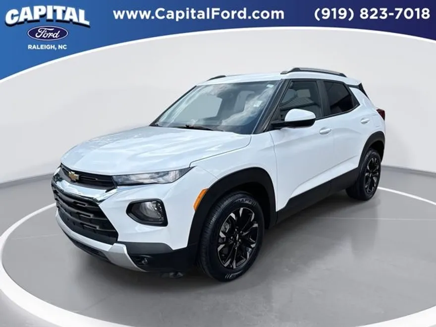 2023 Chevrolet Trailblazer LT photo 1