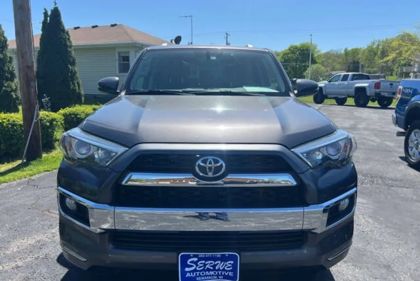 2018 Toyota 4Runner Limited photo 1