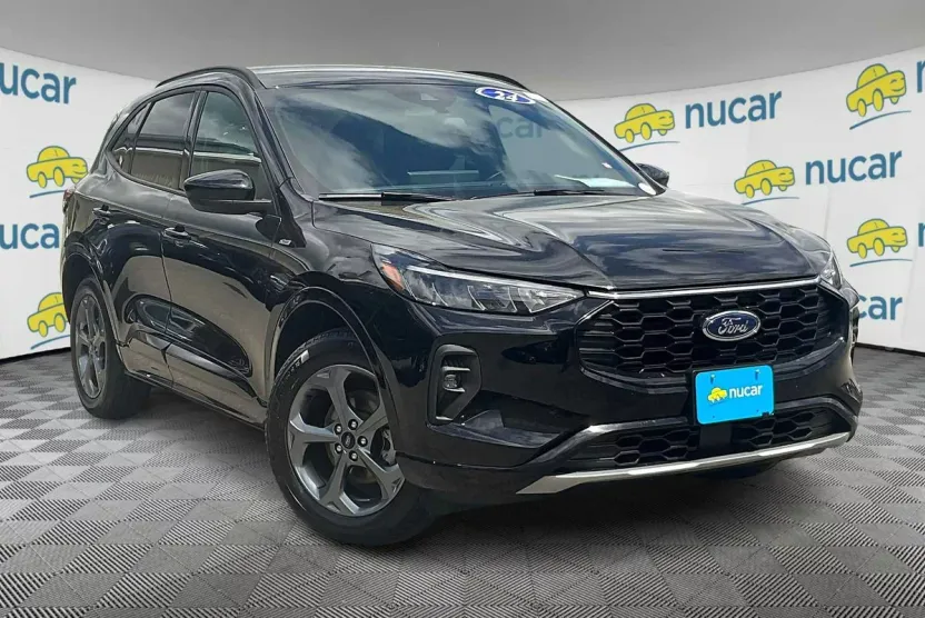 2024 Ford Escape ST-Line Select photo 1