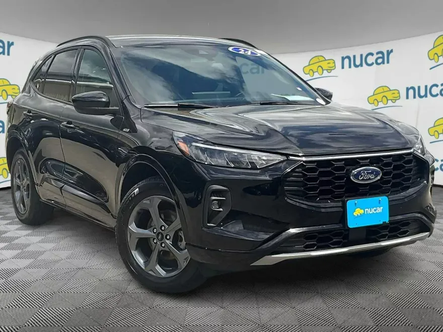 2024 Ford Escape ST-Line Select photo 1