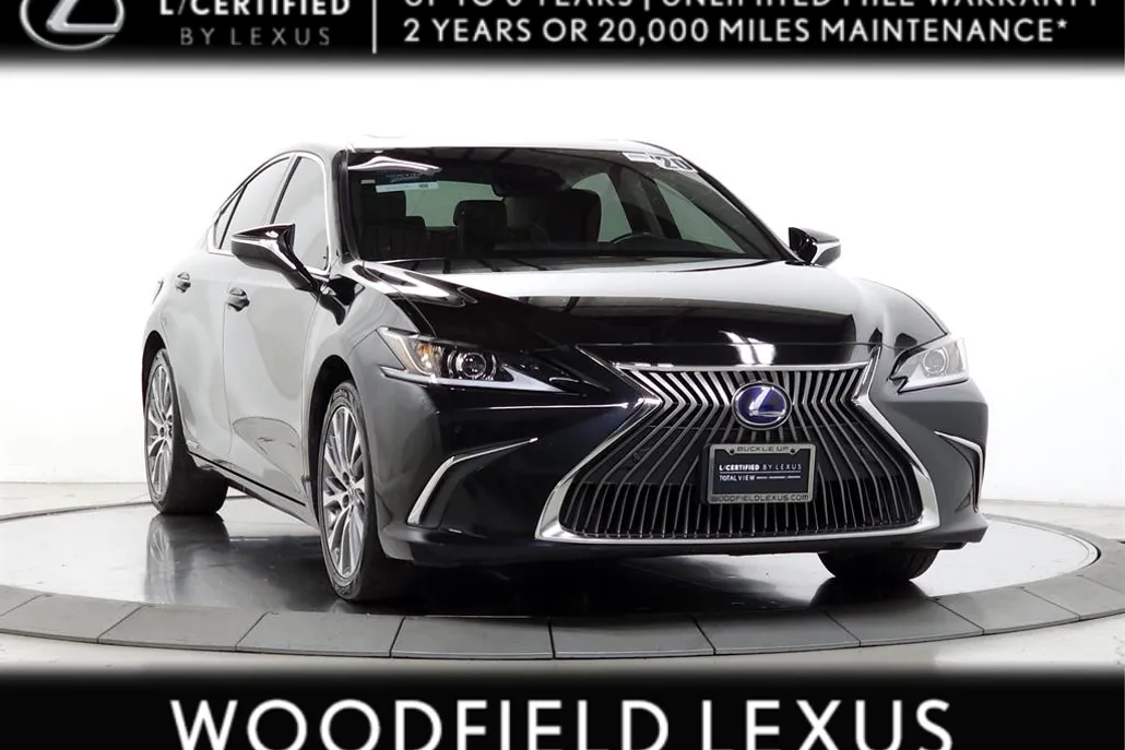 2020 Lexus ES 300h photo 1