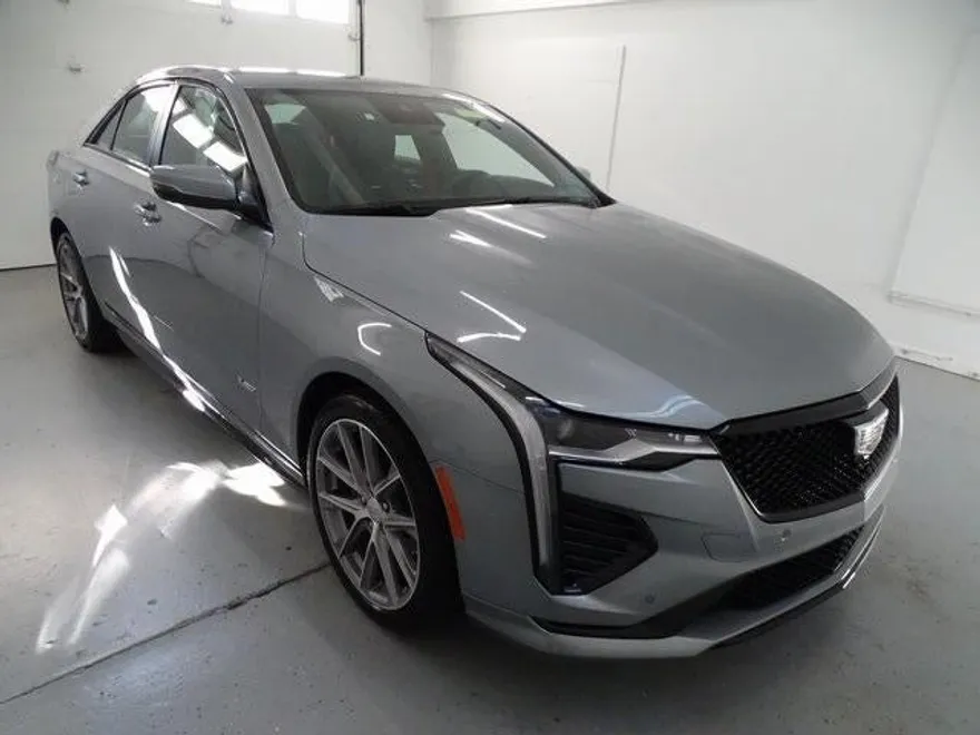 2024 Cadillac CT4 photo 1