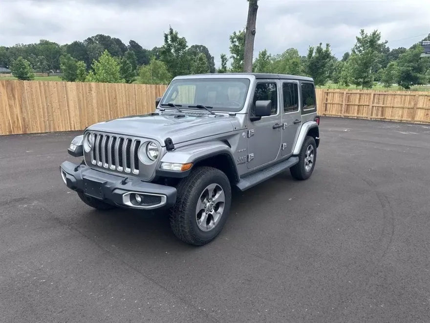 2019 Jeep Wrangler Unlimited Sahara photo 1