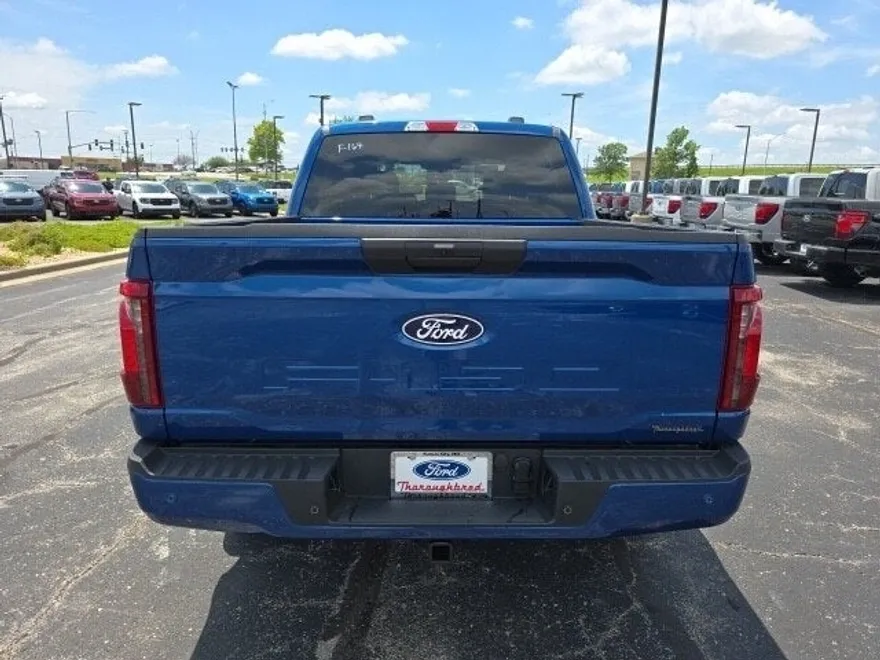 2025 Ford F-150 STX photo 4