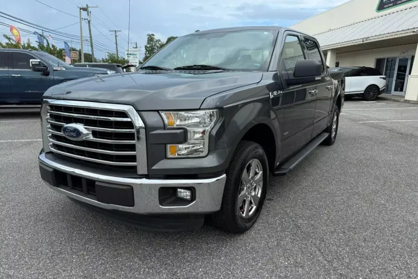 2016 Ford F-150 photo 1