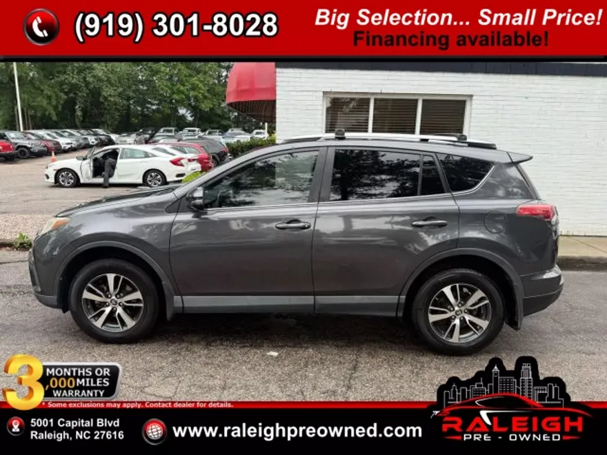 2017 Toyota RAV4 XLE Sport photo 1