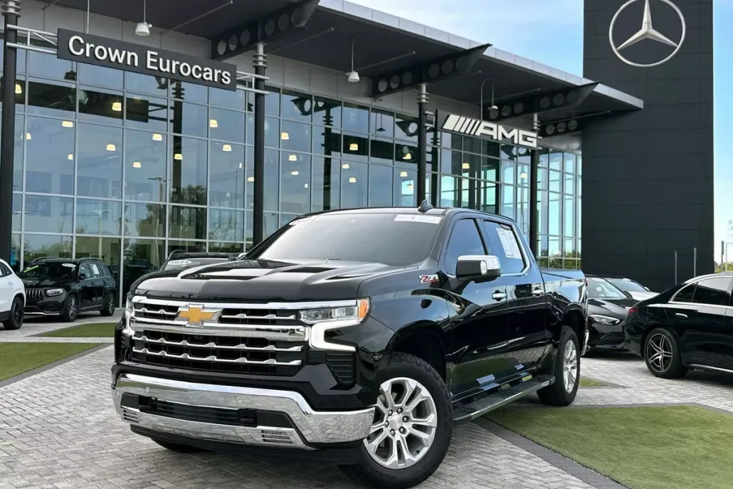 2024 Chevrolet Silverado 1500 LTZ photo 1