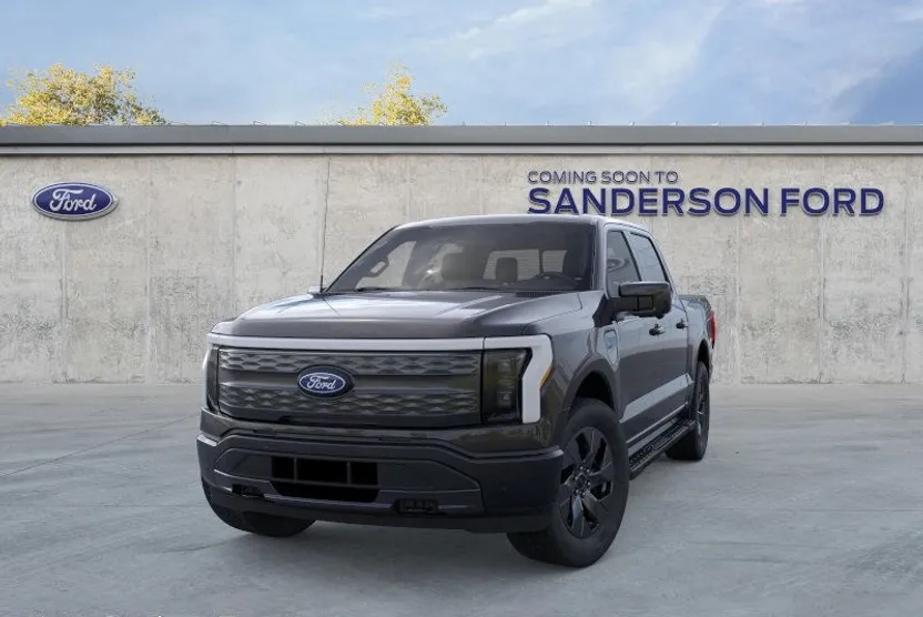 2025 Ford F-150 Lightning Lariat photo 1