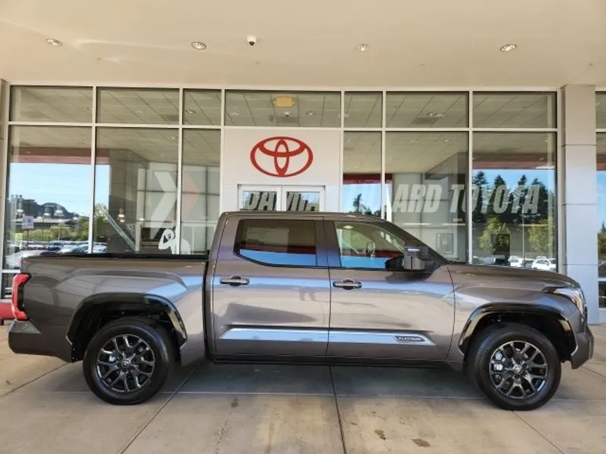 2026 Toyota Tundra Platinum CrewMax photo 1