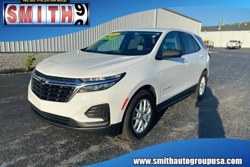 2022 Chevrolet Equinox LS photo 1