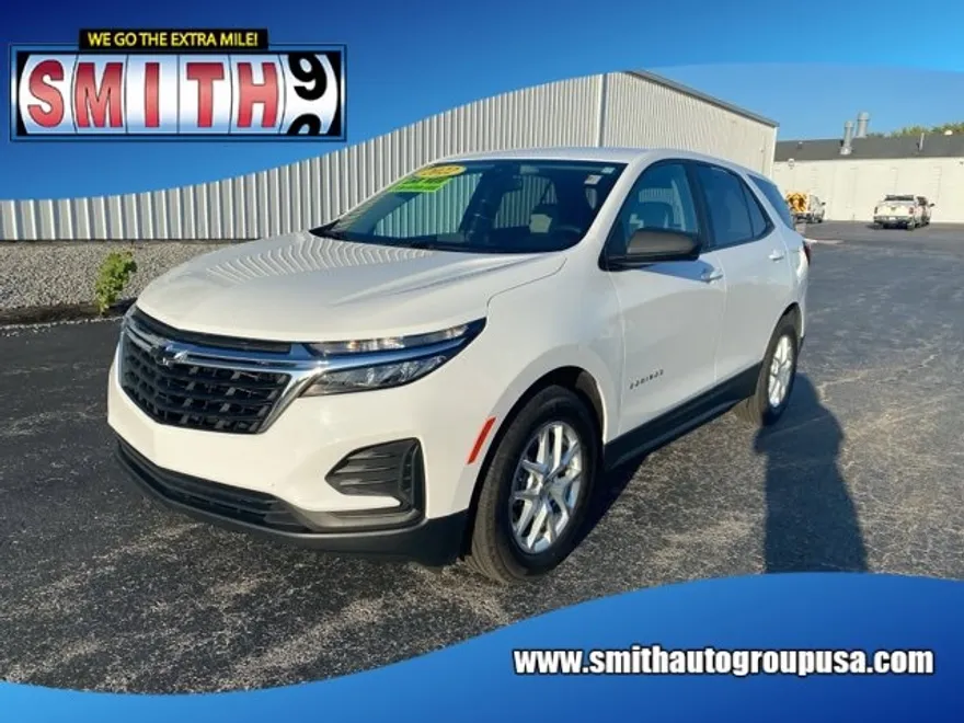 2022 Chevrolet Equinox LS photo 1