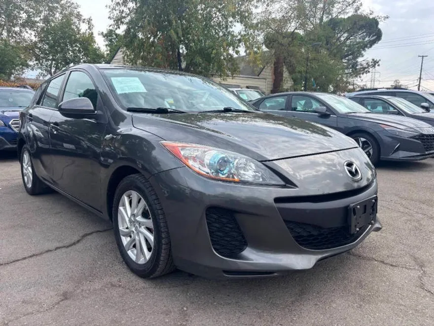 2012 Mazda Mazda3 Touring photo 1