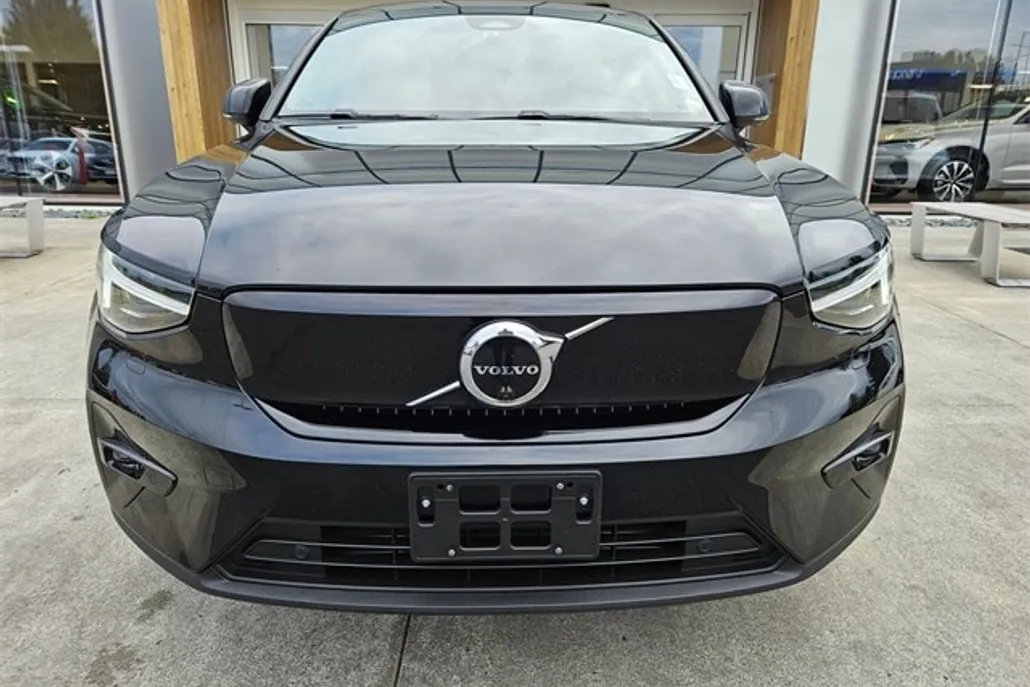2023 Volvo C40 Recharge Ultimate photo 1