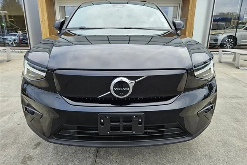 2023 Volvo C40 Recharge Ultimate photo 1