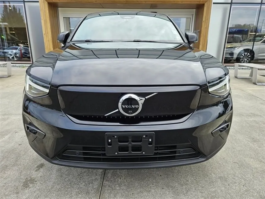 2023 Volvo C40 Recharge Ultimate photo 1