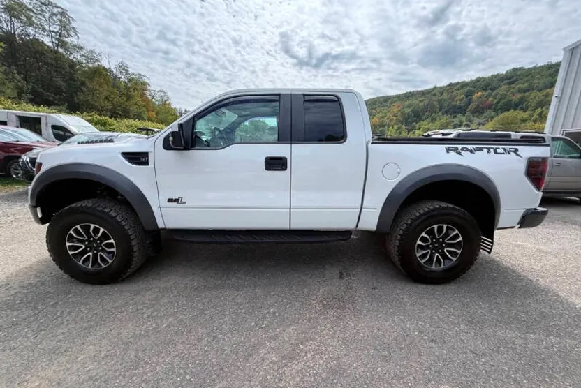 2014 Ford F-150 SVT Raptor photo 1