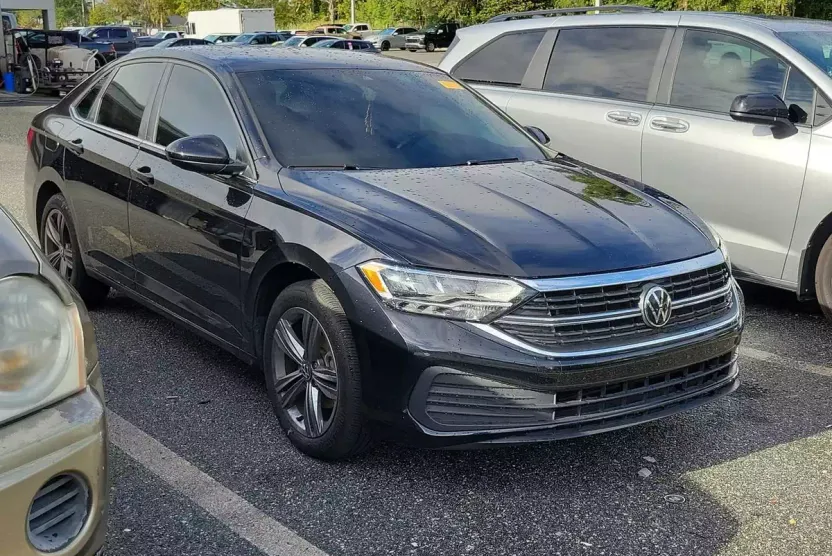 2023 Volkswagen Jetta 1.5T SE photo 1