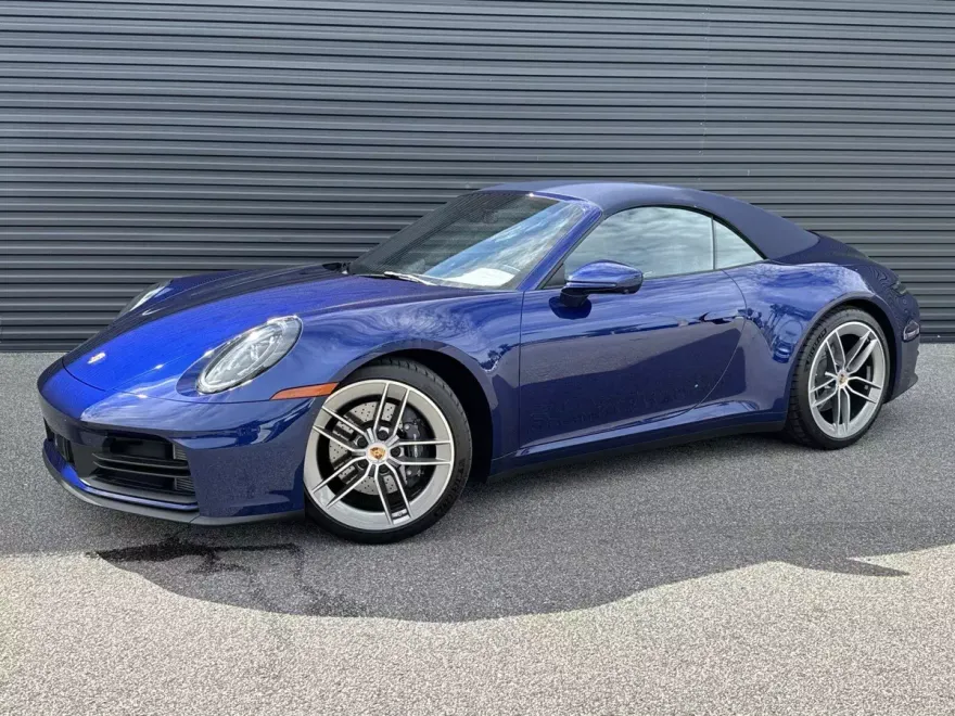 2025 Porsche 911 photo 1