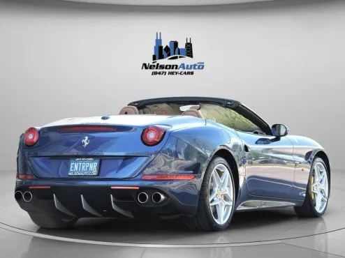 2017 Ferrari California T photo 4