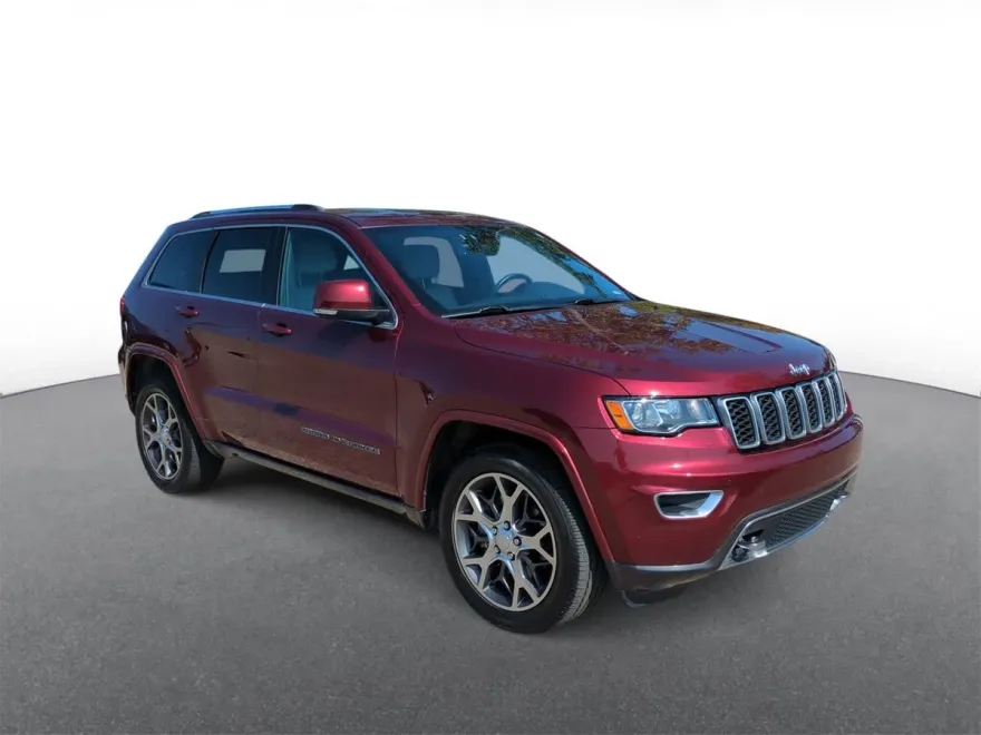 2018 Jeep Grand Cherokee Sterling Edition photo 1