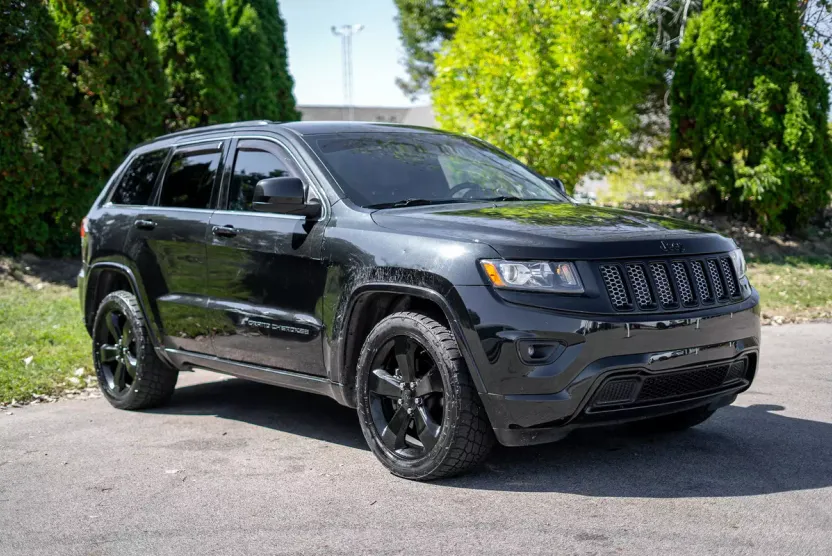 2015 Jeep Grand Cherokee Laredo photo 1