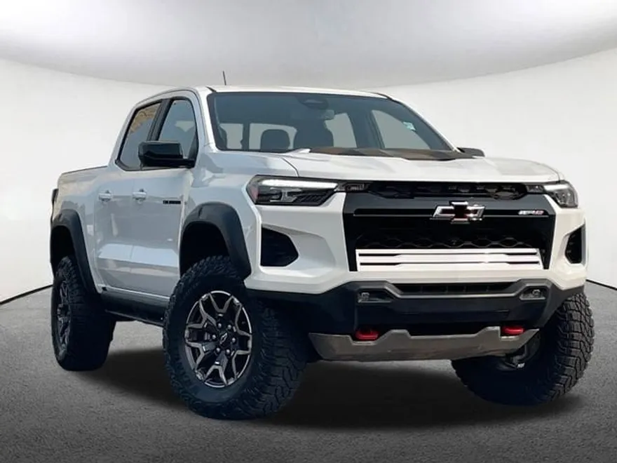 2024 Chevrolet Colorado ZR2 photo 1