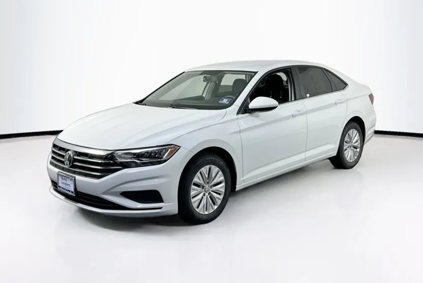 2019 Volkswagen Jetta S photo 1