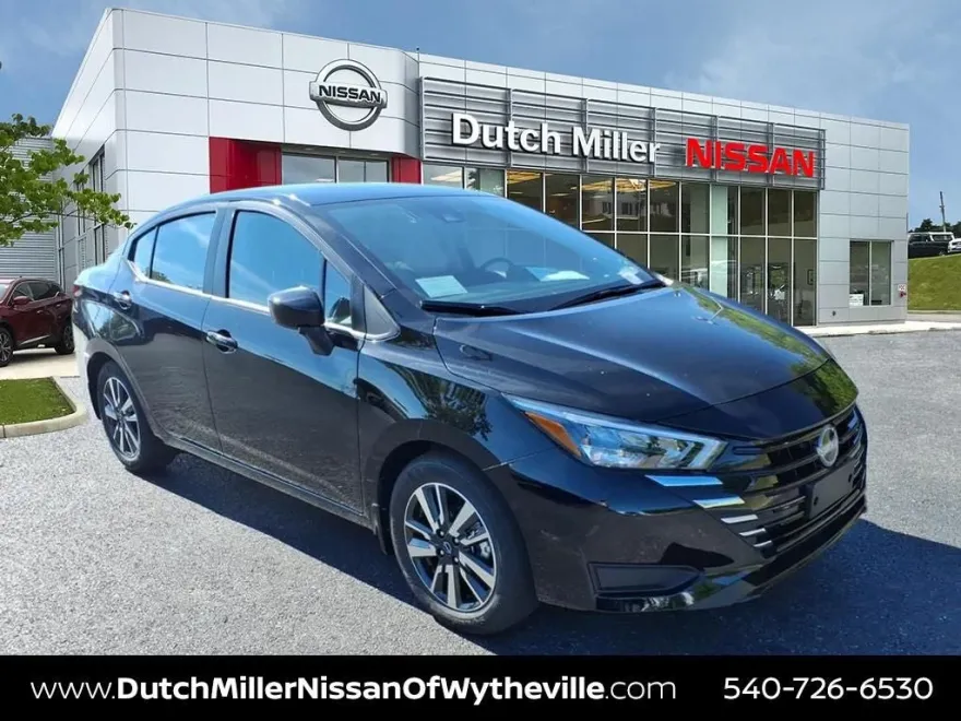 2025 Nissan Versa SV photo 1