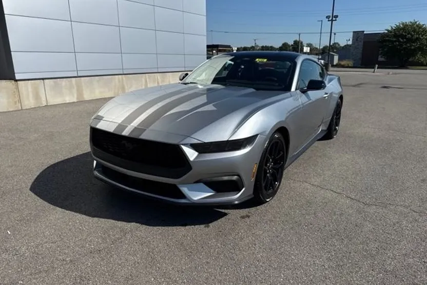 2025 Ford Mustang EcoBoost Premium photo 1