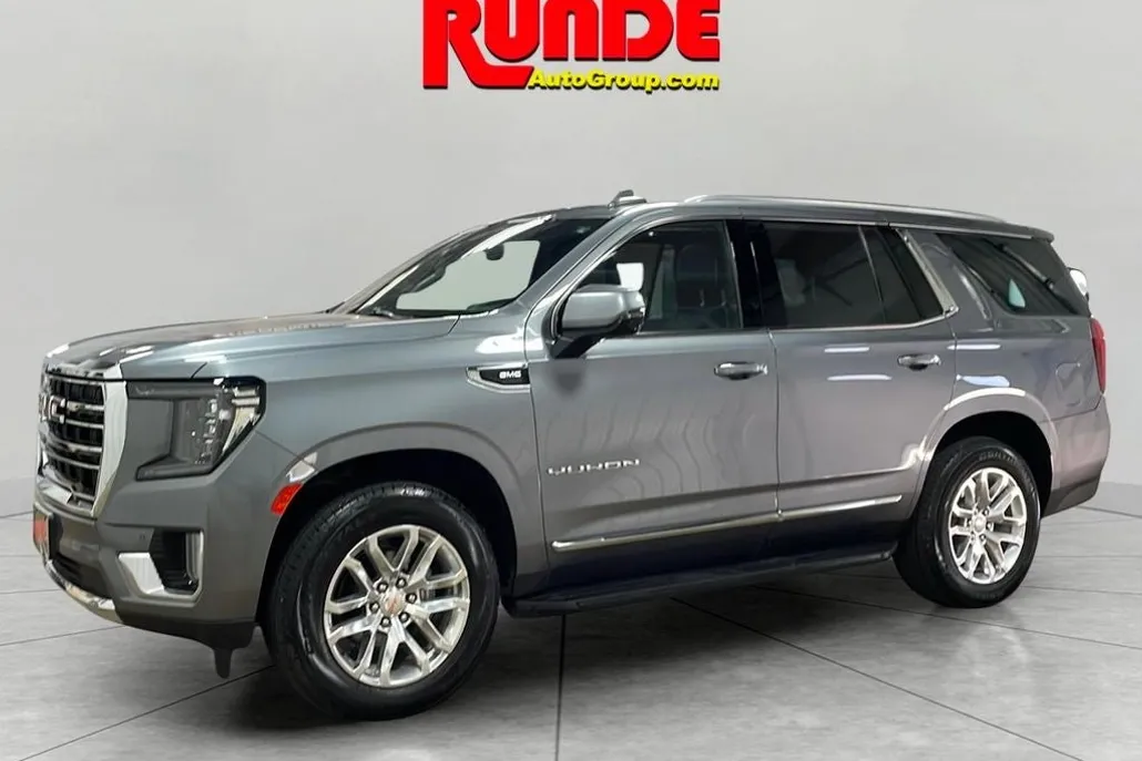 2022 Gmc Yukon SLT photo 1