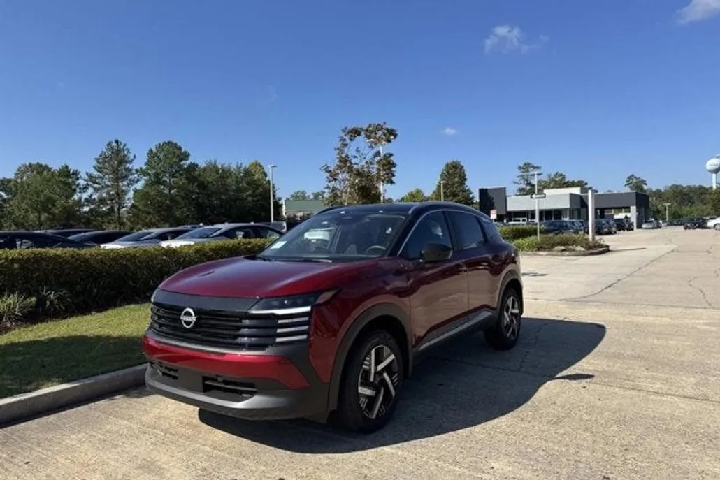 2026 Nissan Kicks SV photo 1
