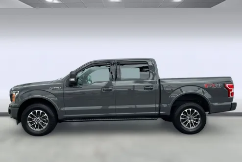 2020 Ford F-150 XLT photo 2