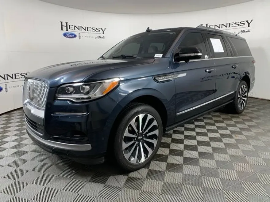 2022 Lincoln Navigator L Reserve photo 1