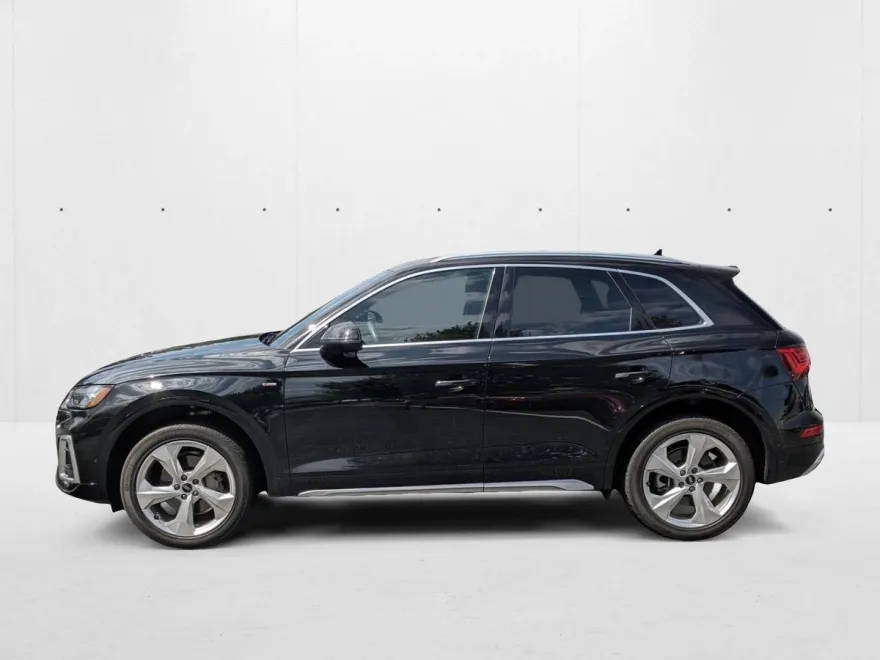 2023 Audi Q5 S line Prestige 45 TFSI Premium photo 1