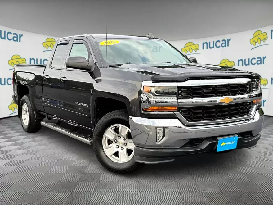 2016 Chevrolet Silverado 1500 LT photo 1